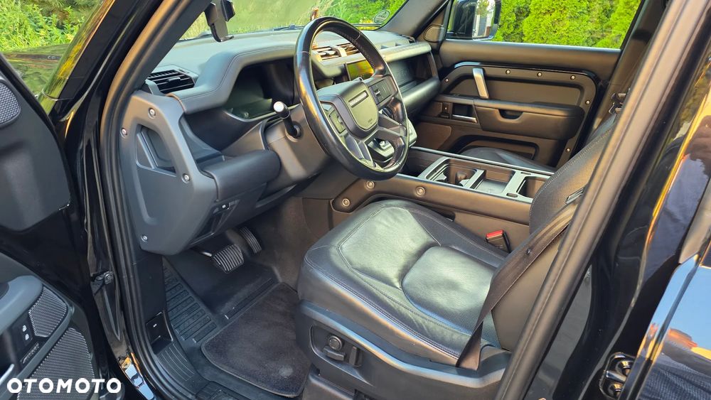 Land Rover Defender 3.0 P400 mHEV X-Dynamic HSE - 8