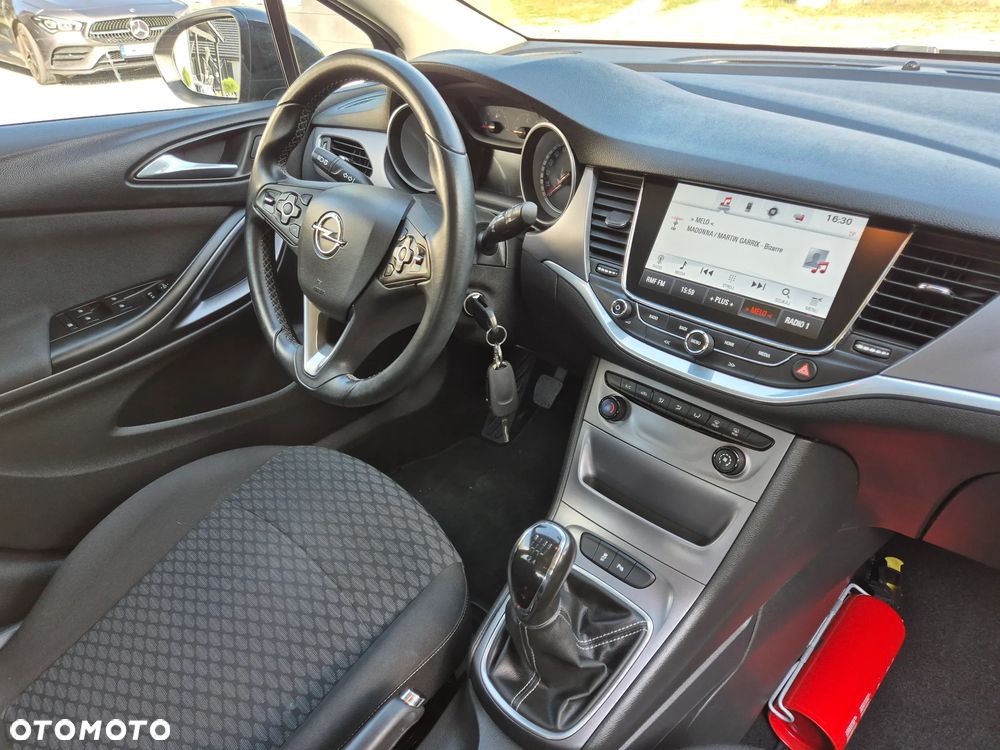 Opel Astra 1.4 Essentia - 29