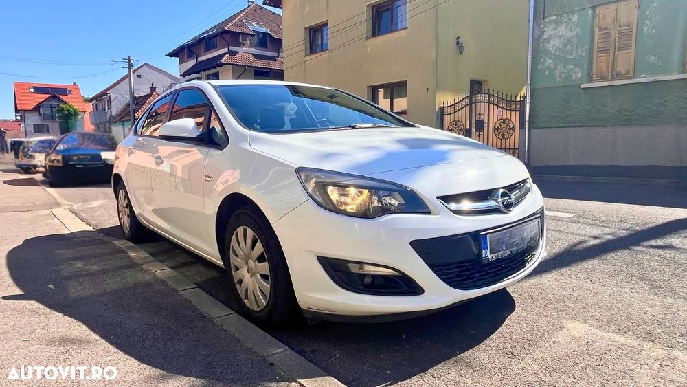 Opel Astra 1.4 ECOTEC Turbo Enjoy - 4