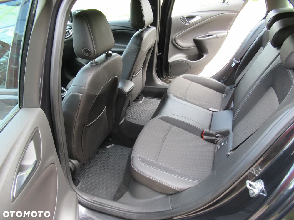 Opel Astra 1.6 D (CDTI) Start/Stop Innovation - 17