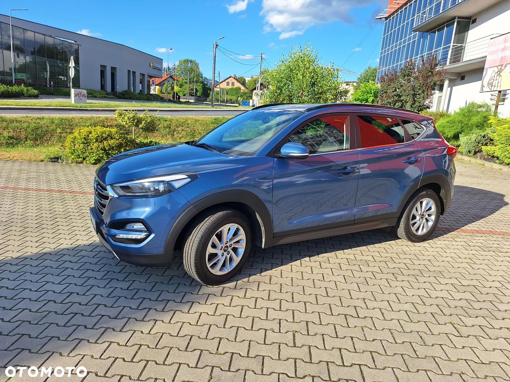 Hyundai Tucson 1.7 CRDI BlueDrive Style 2WD - 17