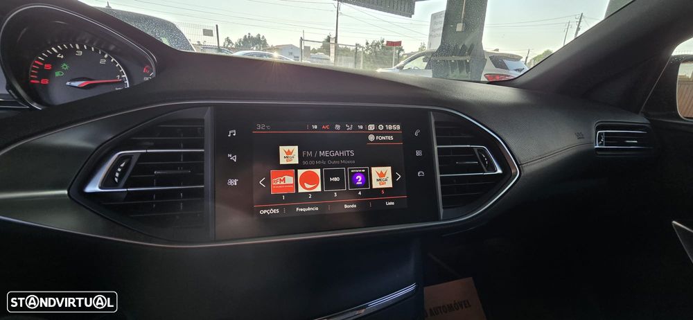 Peugeot 308 SW 1.5 BlueHDi GT Line EAT8 - 48