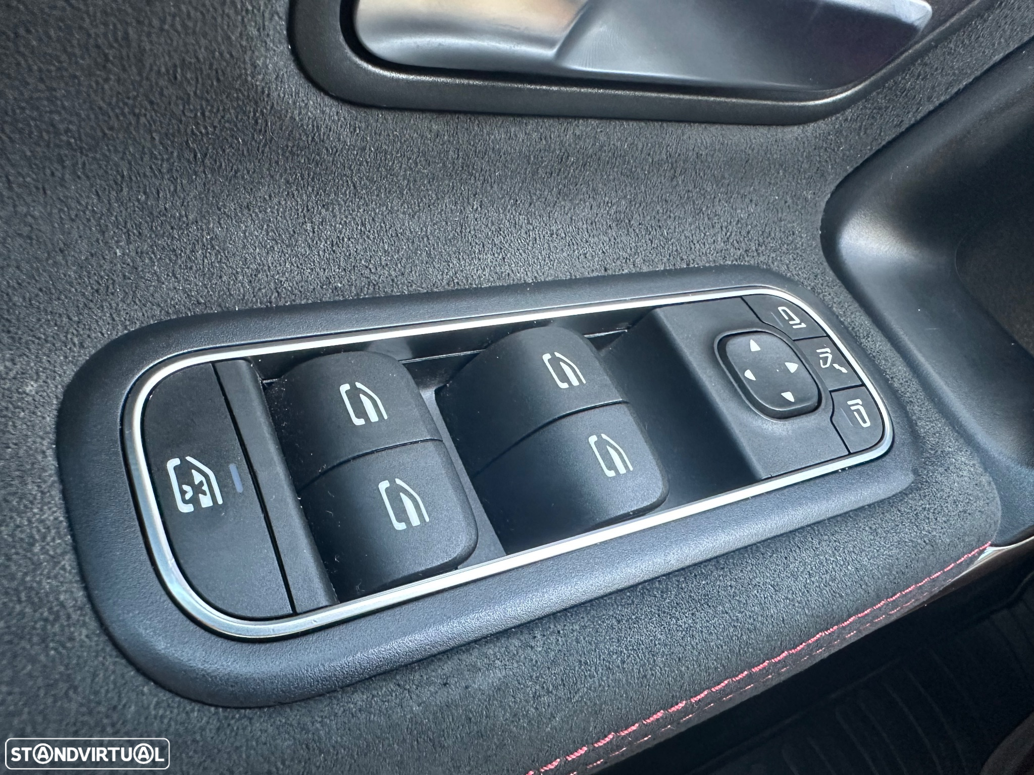 Mercedes-Benz A 35 AMG 4Matic Speedshift DCT 7G - 48