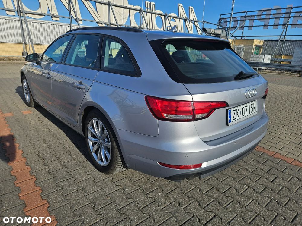 Audi A4 Avant 2.0 TDI ultra - 8
