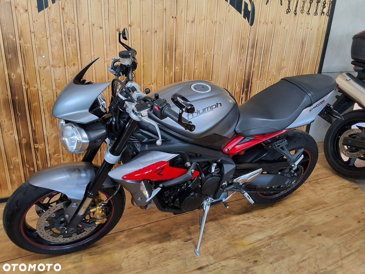 Triumph Speed Triple - 12