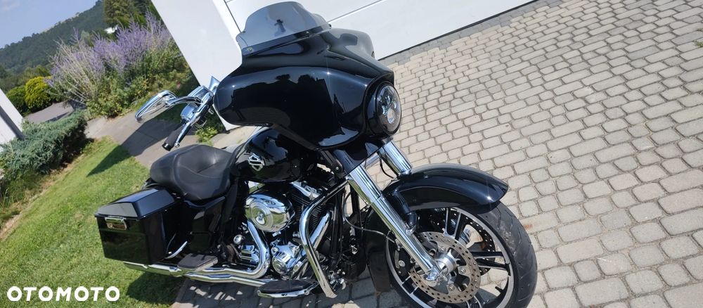 Harley-Davidson Touring Street Glide - 15