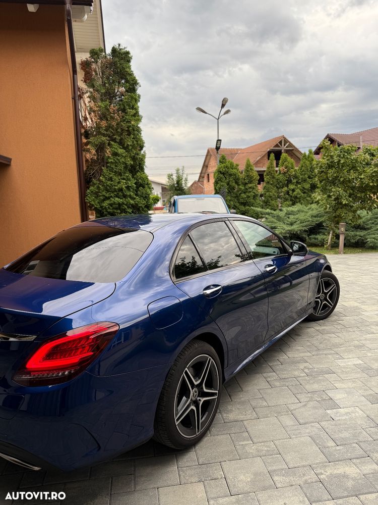 Mercedes-Benz C 300 e T 9G-TRONIC AMG Line - 26