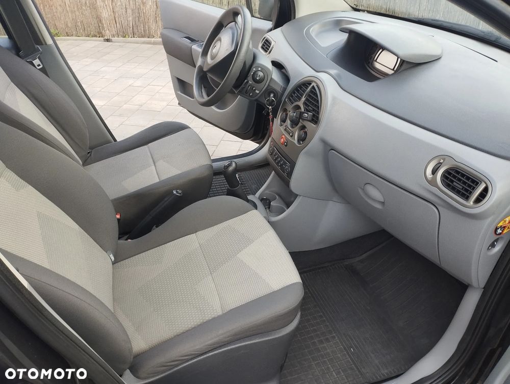 Renault Modus - 21