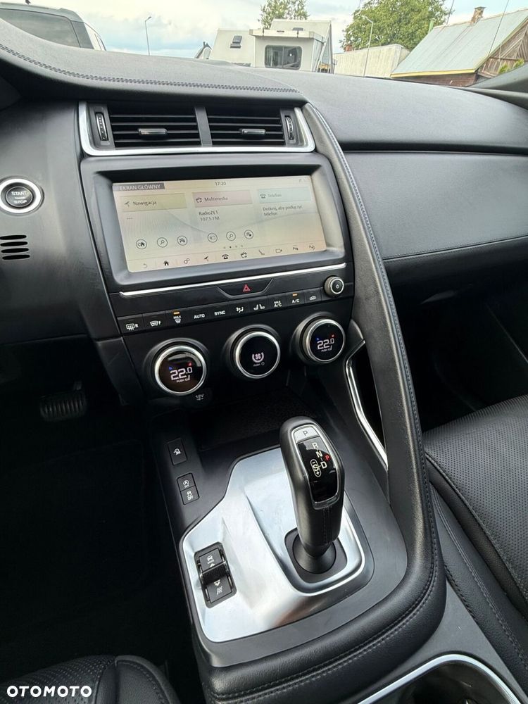 Jaguar F-Pace - 26