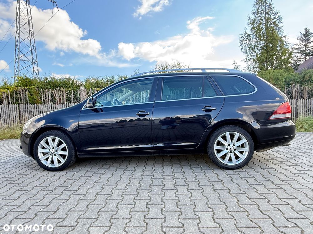 Volkswagen Golf - 6