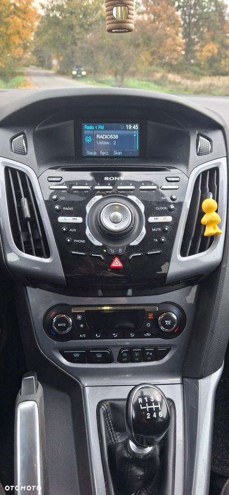 Ford Focus 1.6 EcoBoost Titanium - 11