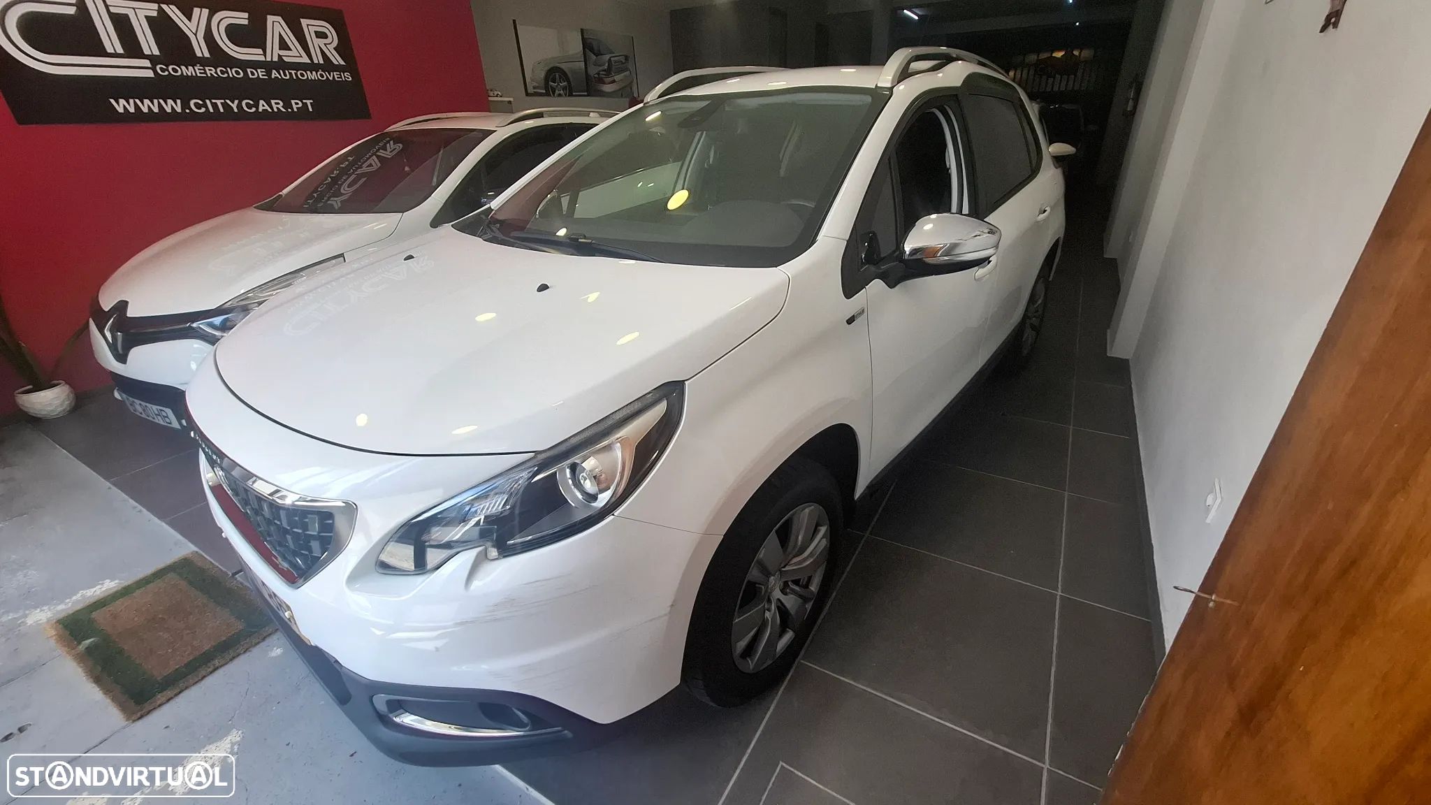 Peugeot 2008 1.6 BlueHDi Style - 1