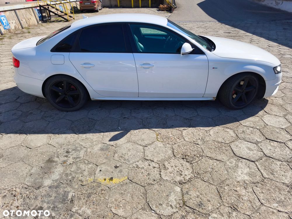 Audi A4 Avant 2.0 TDI - 4
