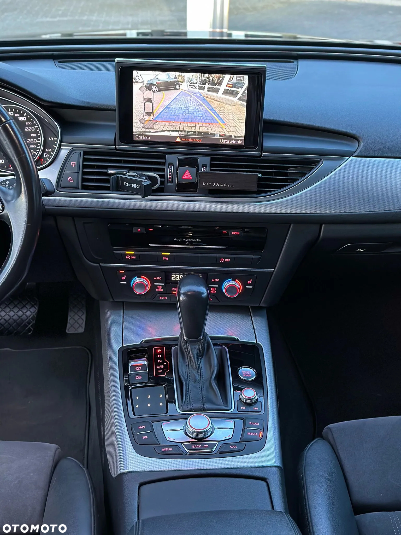 Audi A6 2.0 TDI ultra S tronic - 12