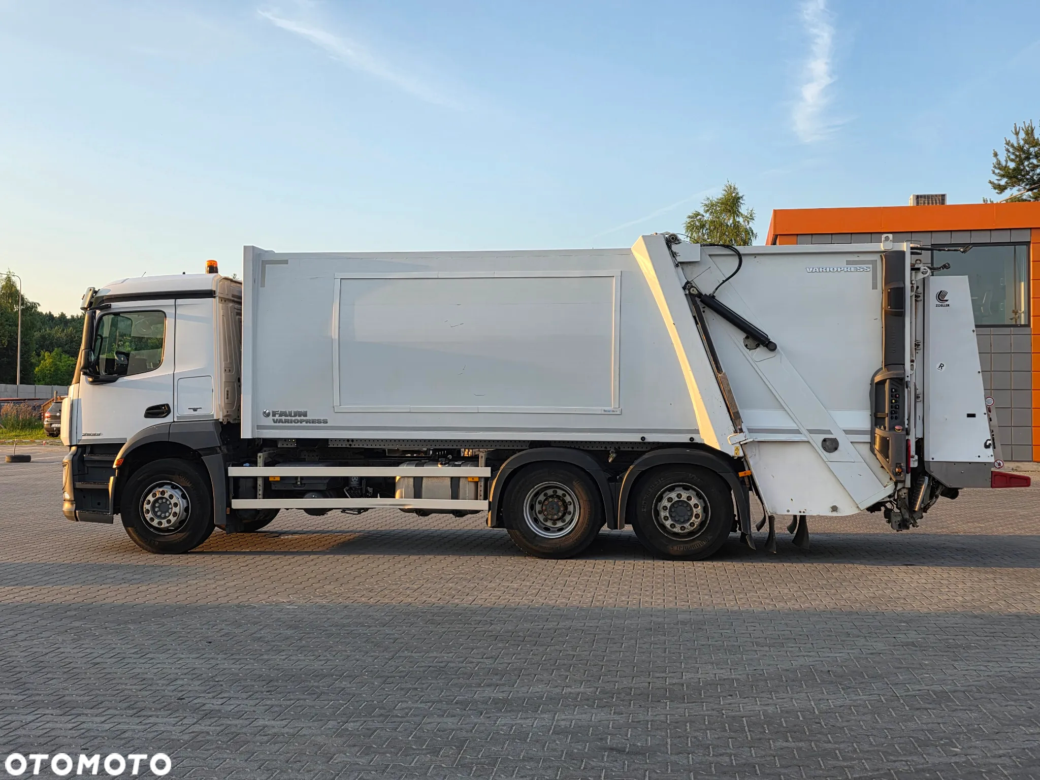 Mercedes-Benz ANTOS 2633 FAUN Variopress 524 II EURO 6 z DE - 4