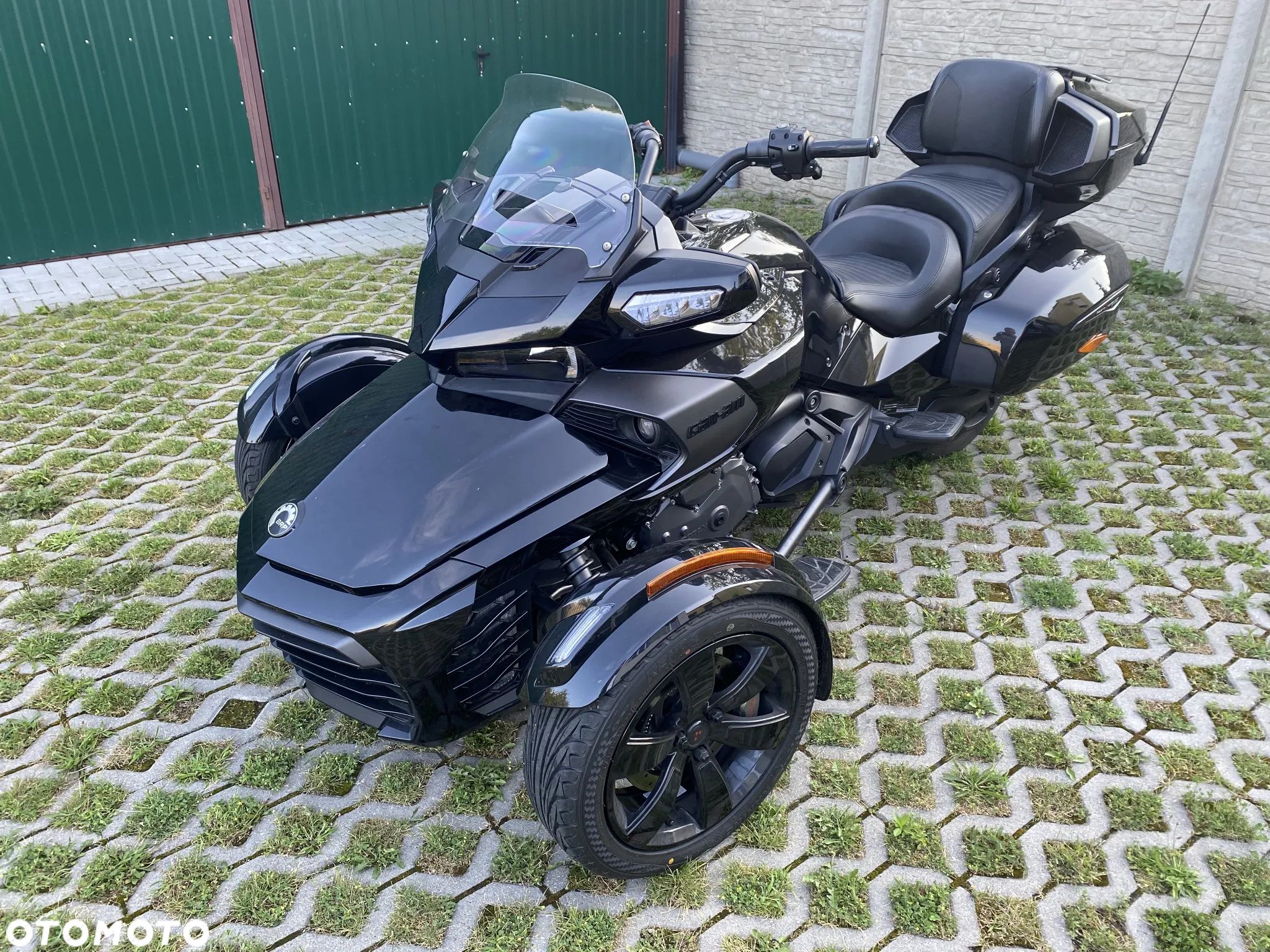 Can-Am Spyder - 1