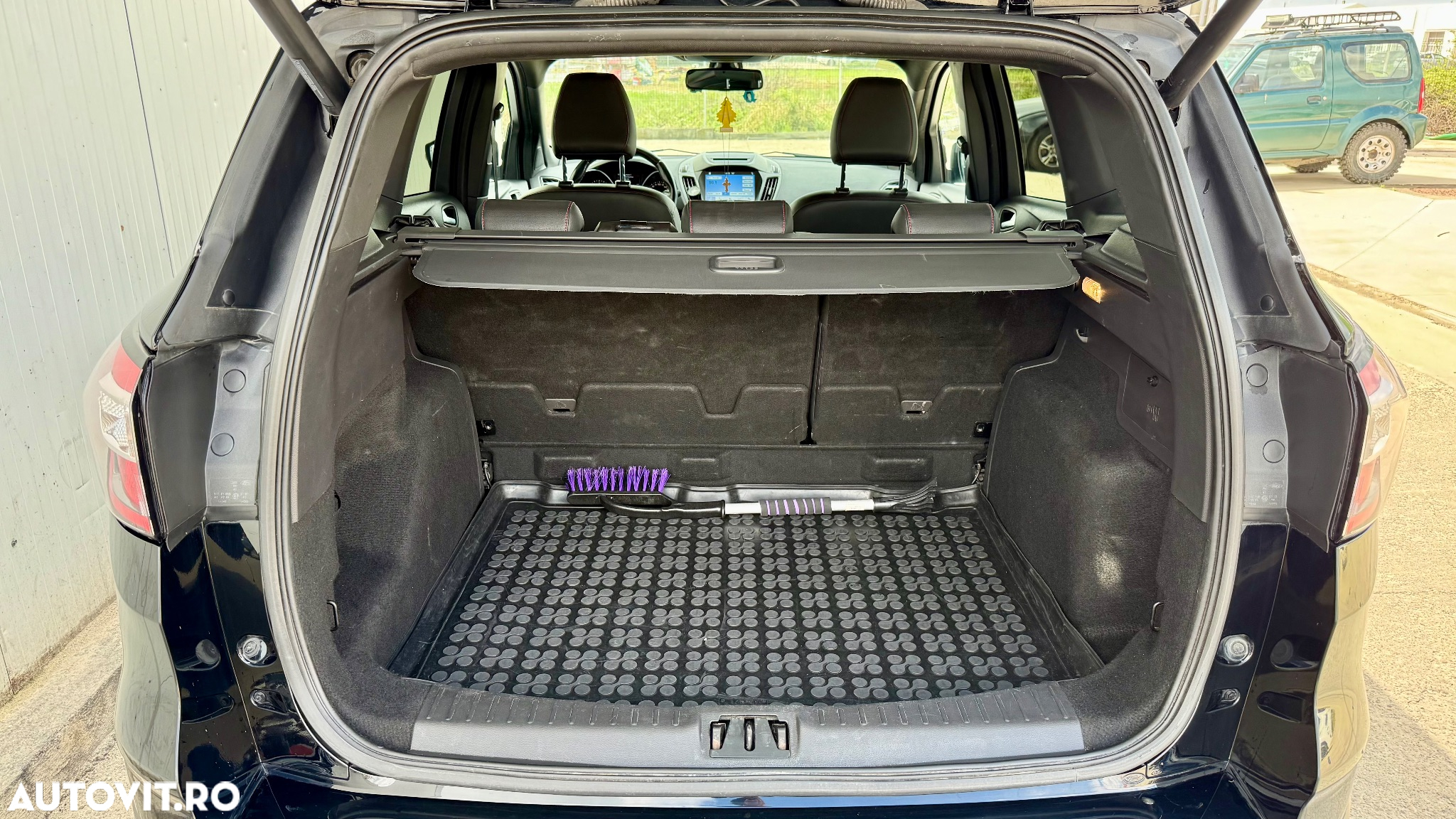 Ford Kuga 2.0 TDCi 4WD Powershift ST-Line - 20