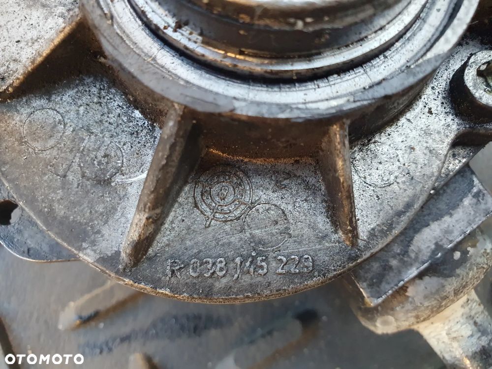 1.9 TDI POMPA VACUM 038145101B 038145229 VW AUDI SEAT SKODA GOLF IV BORA AUDI A3 8L LEON I TOLEDO II OCTAVIA POSIADAM 6SZT - 10