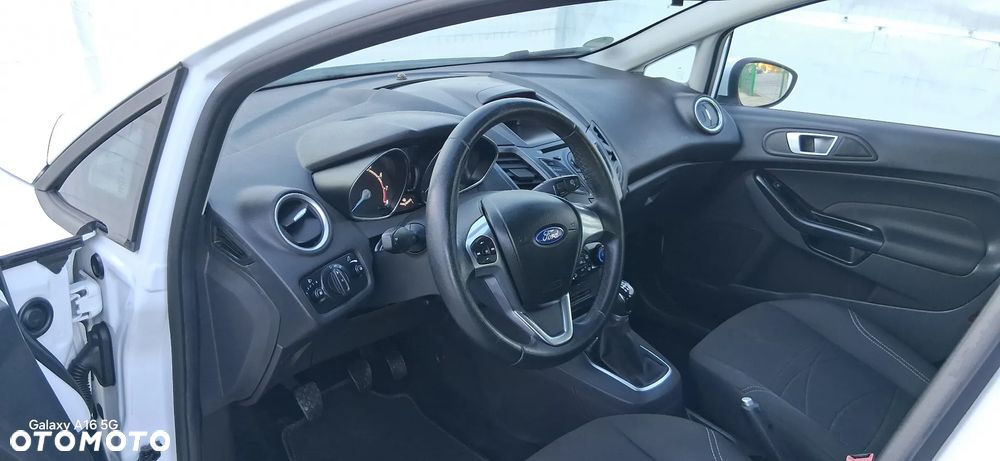 Ford Fiesta 1.25 Ambiente - 10