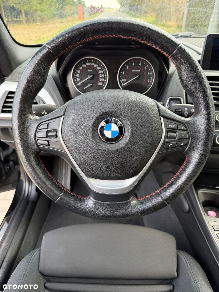BMW Seria 1 118i Sport Line - 19