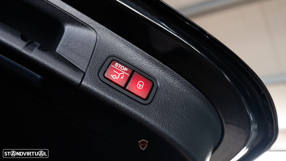 Mercedes-Benz GLA 250 e 8G-DCT Progressive Advanced - 48