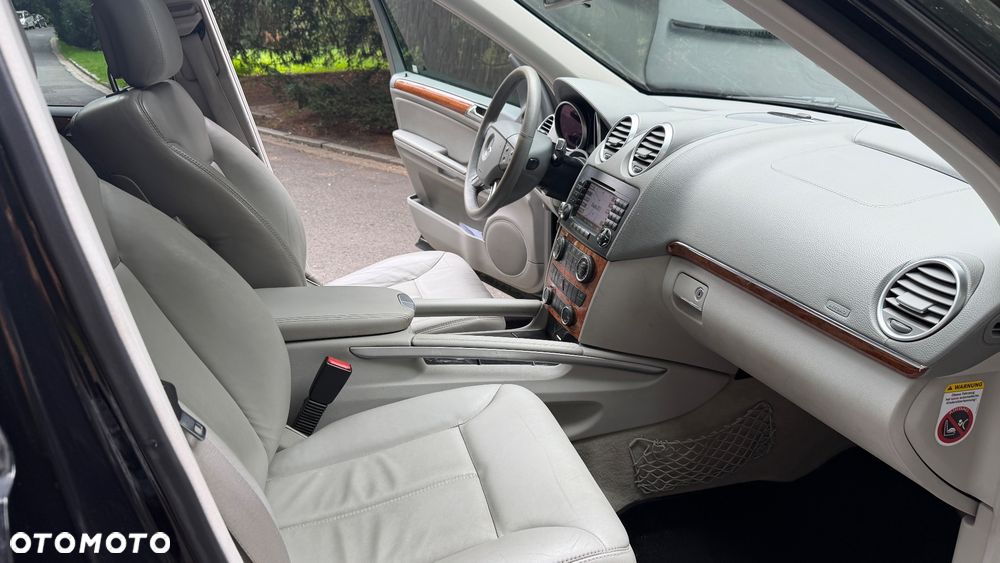 Mercedes-Benz GL 320 CDI 4Matic 7G-TRONIC - 15