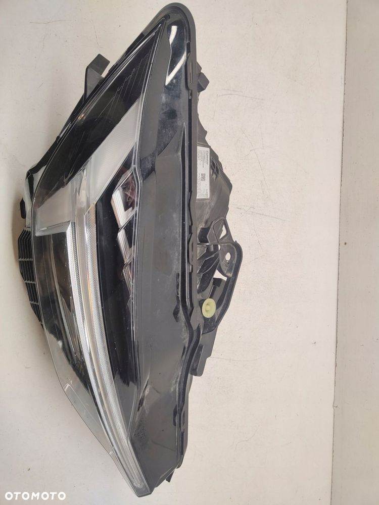 VOLVO POLESTAR PRAWY PRZÓD FULL LED 31698071 - 8