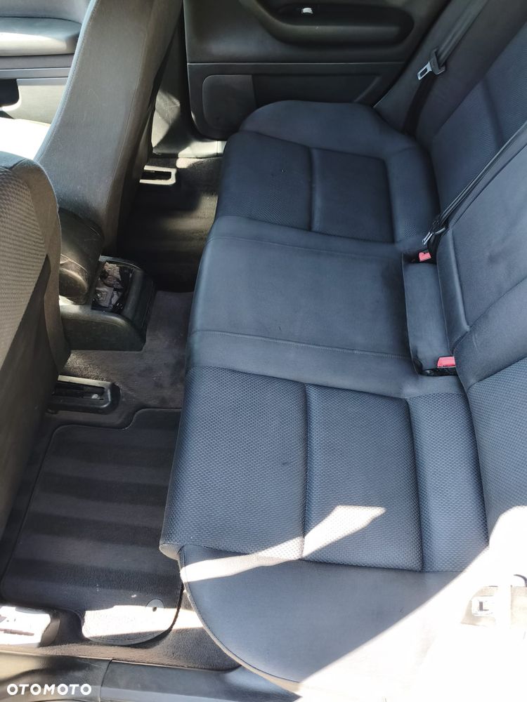 Audi A4 Avant - 7