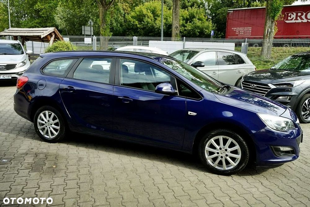 Opel Astra - 10