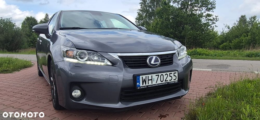Lexus CT - 1