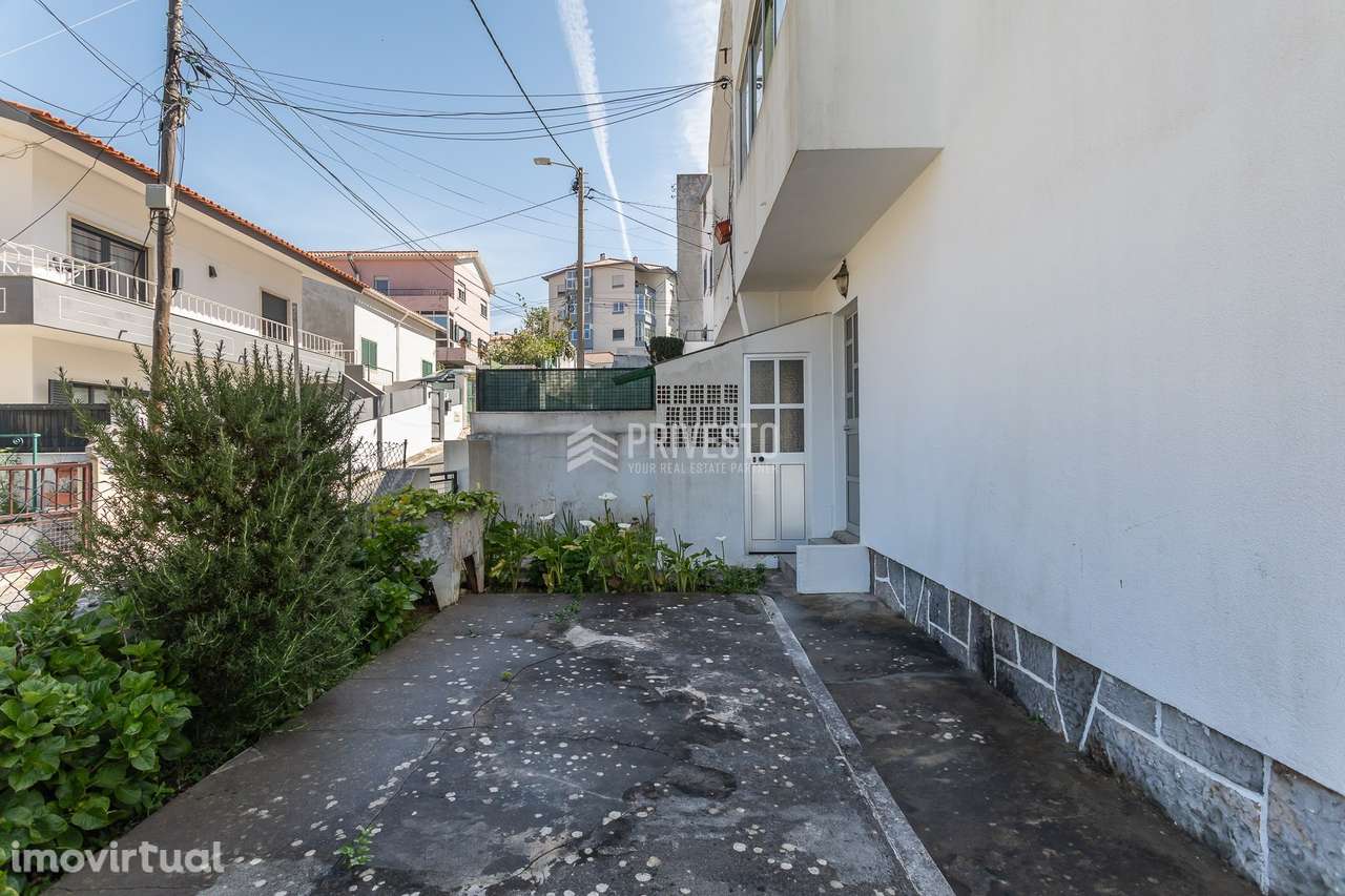 Moradia com 3 frações independentes, terraço e estacionamento em Alvid - Grande imagem: 3/25