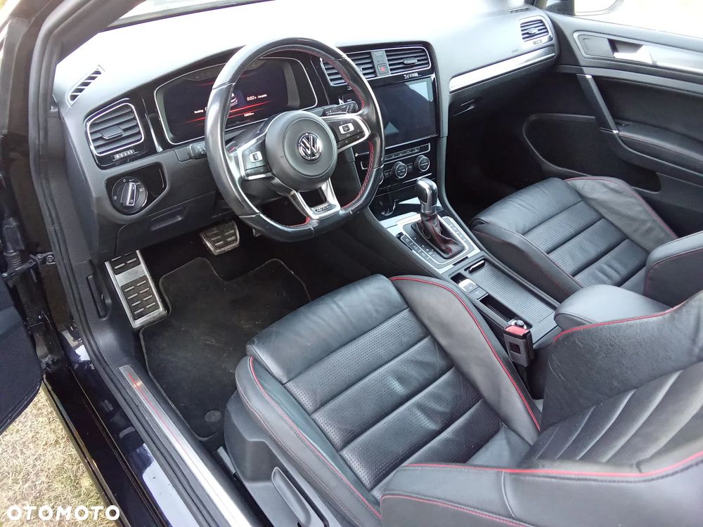 Volkswagen Golf - 15