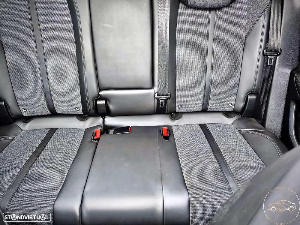 Peugeot 3008 PureTech 130 Stop & Start EAT6 Allure - 23