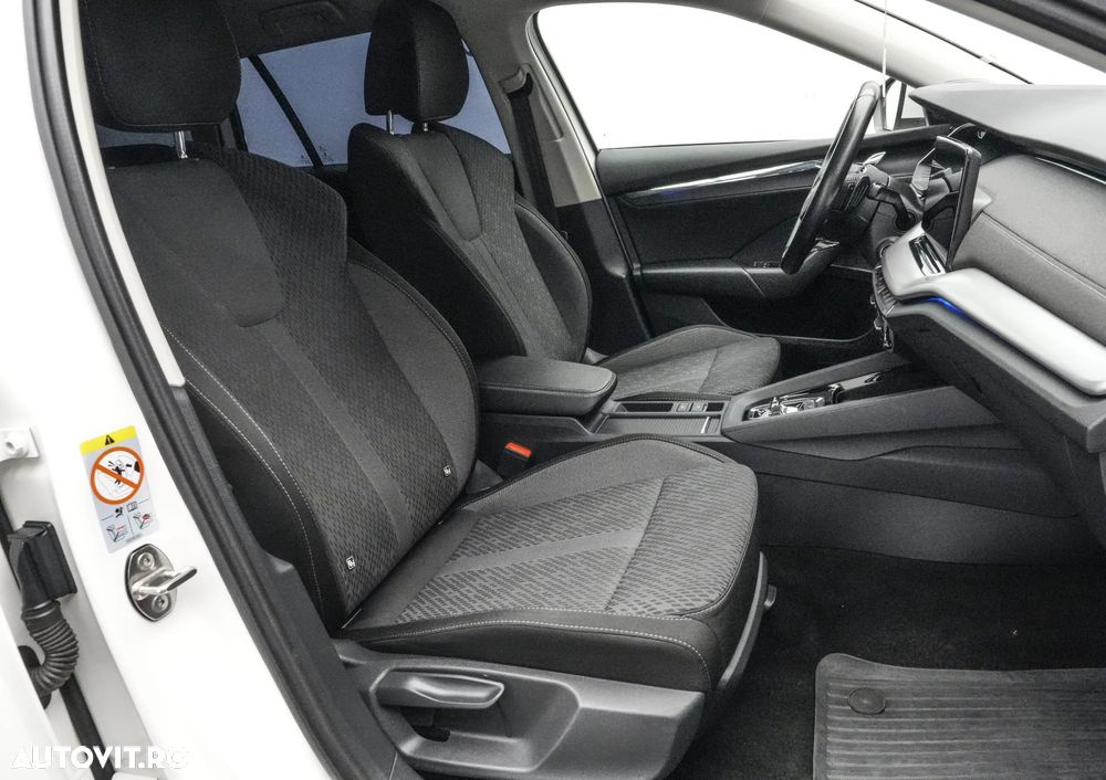 Skoda Octavia 2.0 TDI DSG 4X4 Scout - 14