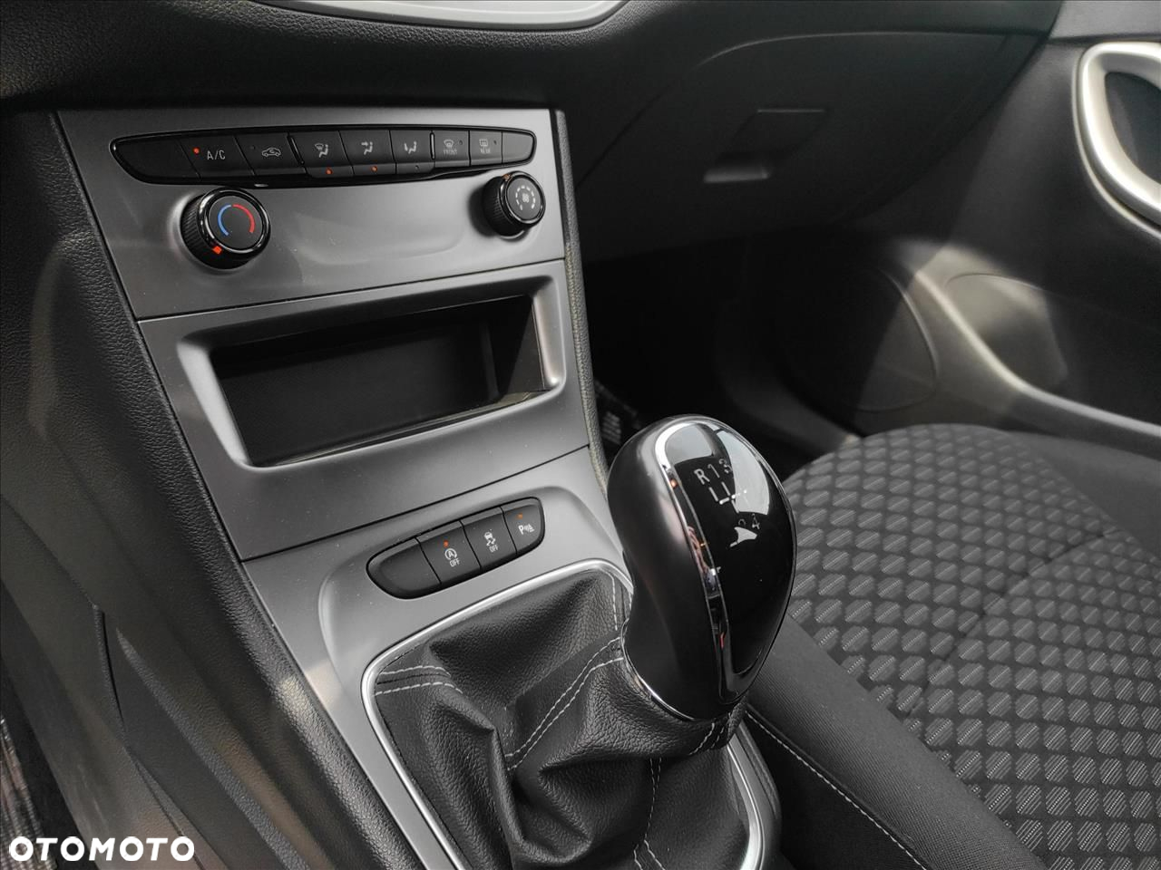 Opel Astra - 17