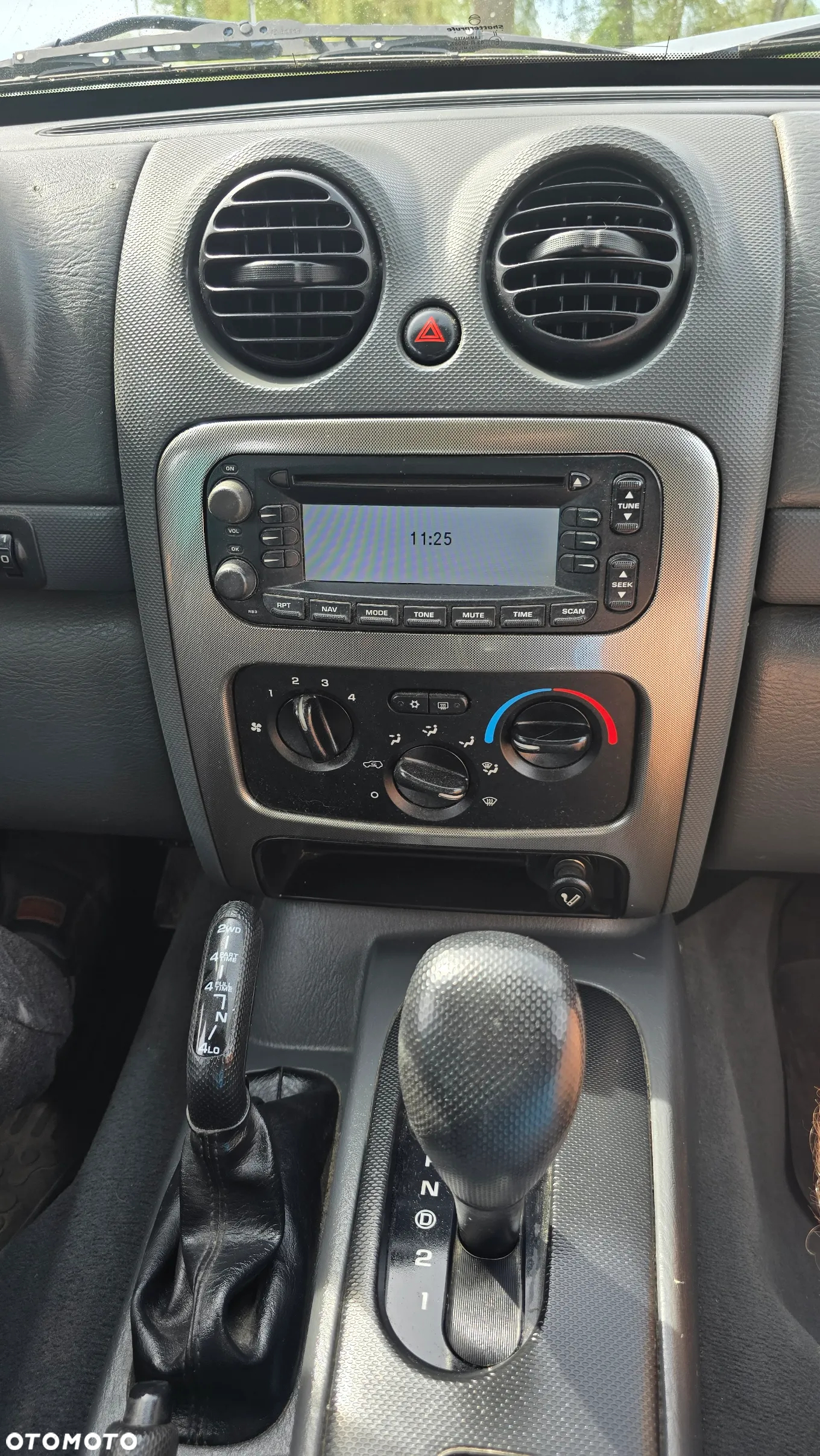 Jeep Cherokee 2.8 CRD Sport - 6