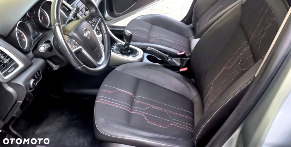 Opel Astra 1.4 Turbo Exklusiv - 6