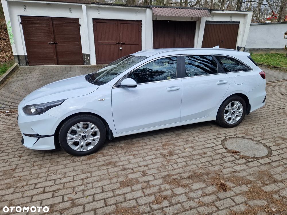 Kia Ceed 1.5 T-GDI M - 11