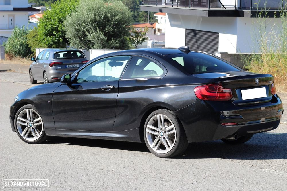 BMW 220 i Coupe Pack M - 9