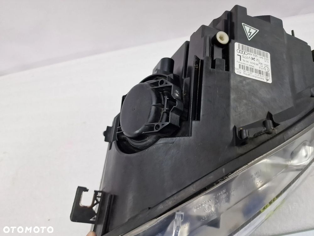 AUDI A4 B7 8E0 04-08 LEWA LAMPA PRZEDNIA PRZÓD XENON , NR 8E0941003AM , NR AUKCJI LA95 - 8