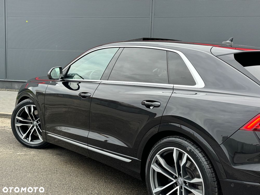 Audi SQ8 - 17