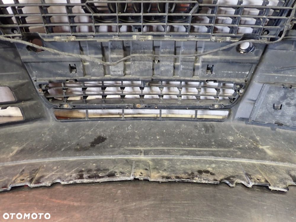 ZDERZAK PRZÓD AUDI A4 B7 - 25