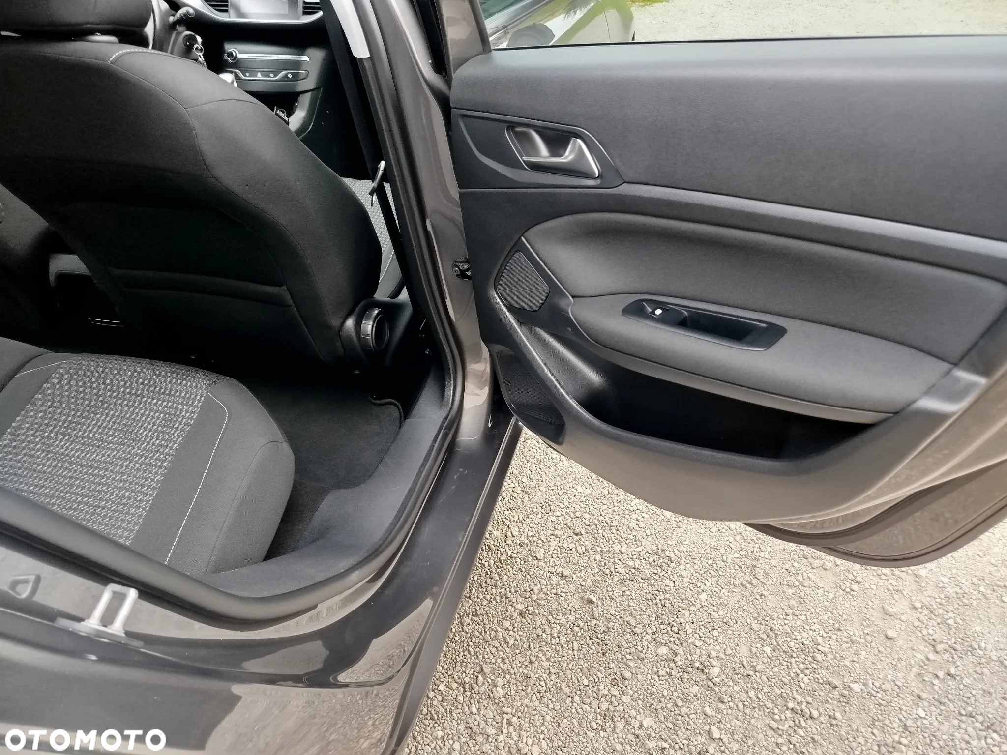 Peugeot 308 SW 1.5 BlueHDi Active S&S - 25