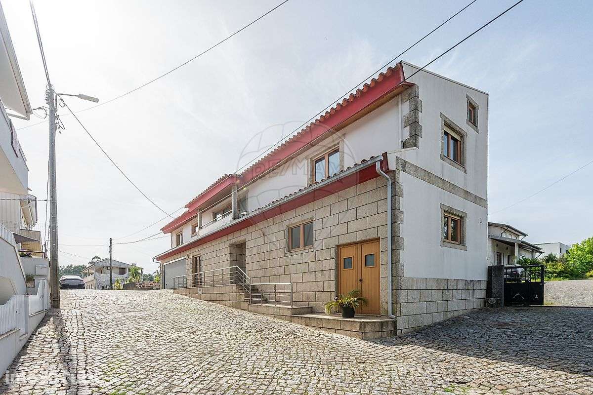 Moradia T4 para venda - Grande imagem: 2/30