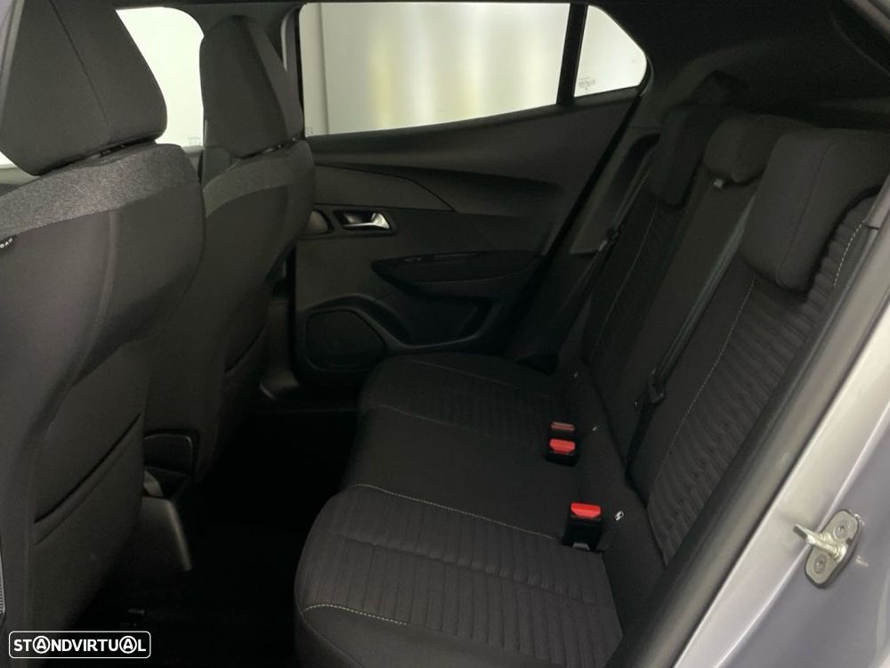 Peugeot 2008 1.2 PureTech Allure - 12