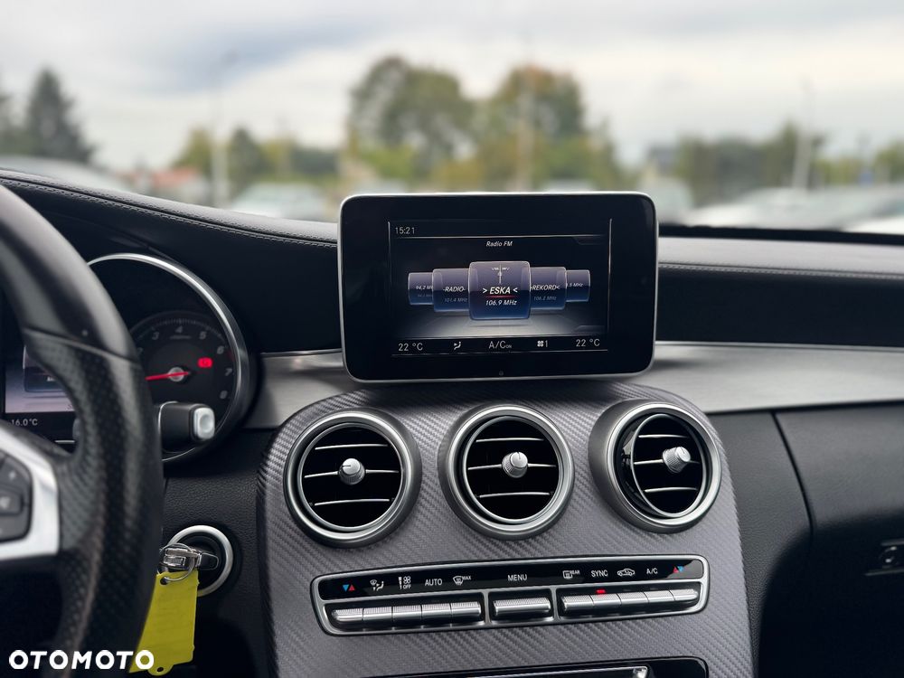 Mercedes-Benz Klasa C 250 7G-TRONIC AMG Line - 32
