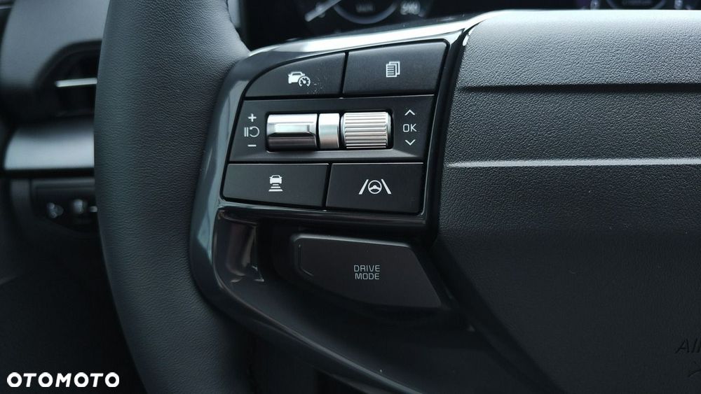 Kia XCeed - 18