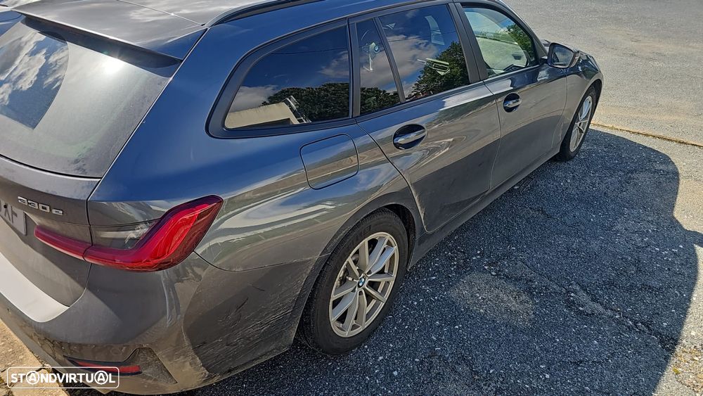 BMW 330 - 3