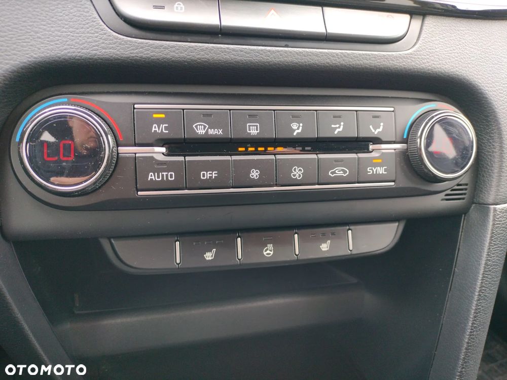 Kia Ceed 1.5 T-GDI Tribute - 28