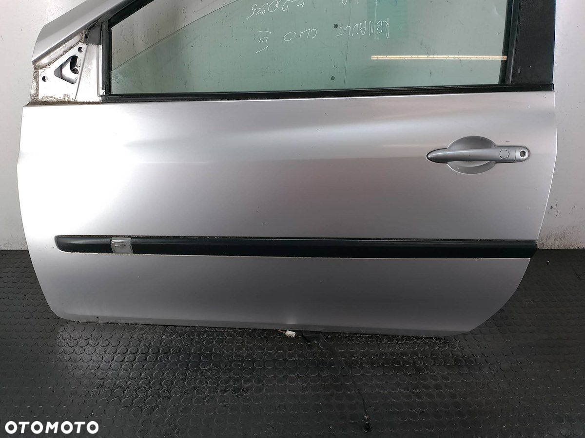 DRZWI PRZÓD LEWY  RENAULT CLIO III TED69 HATCHBACK - 2